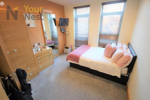 2 bedroom apartment to rent, Apartment 1, The Lounge Apartments, Headingley, LS6 3HU