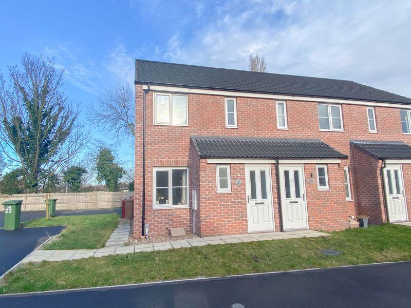 Woodside Drive, Scunthorpe 2 bed terraced house £100,000