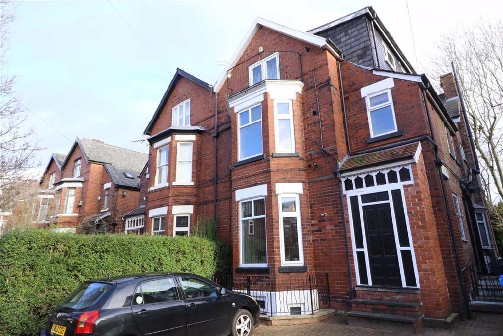 Ellesmere Road, Chorlton, Manchester, M21 2 bed apartment £210,000