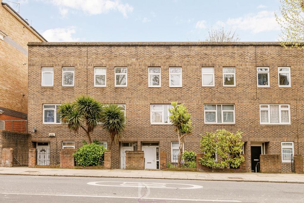 Chippenham Road, Maida Vale, W9 6 bed terraced house for sale £825,000