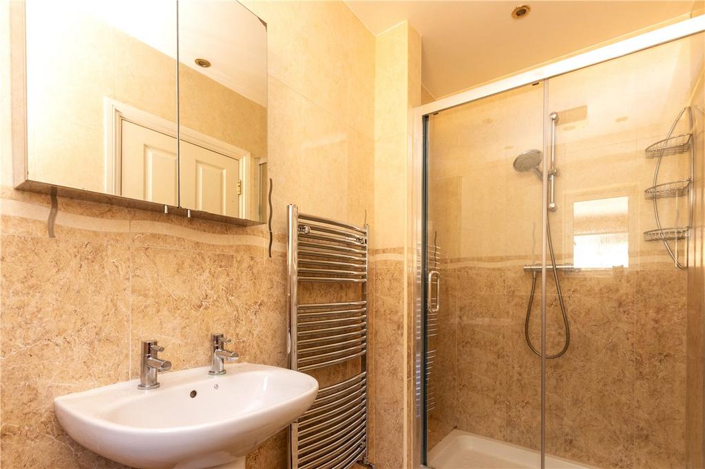 Ensuite