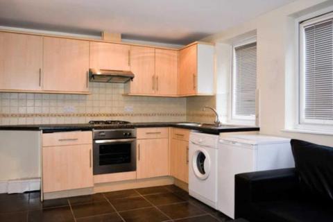 3 bedroom flat to rent, City Road, Cardiff