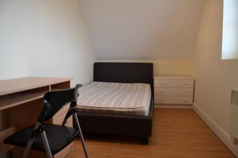 2 bedroom flat to rent, Crwys Road, Cardiff