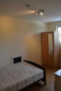 3 bedroom flat to rent, North St, Cardiff