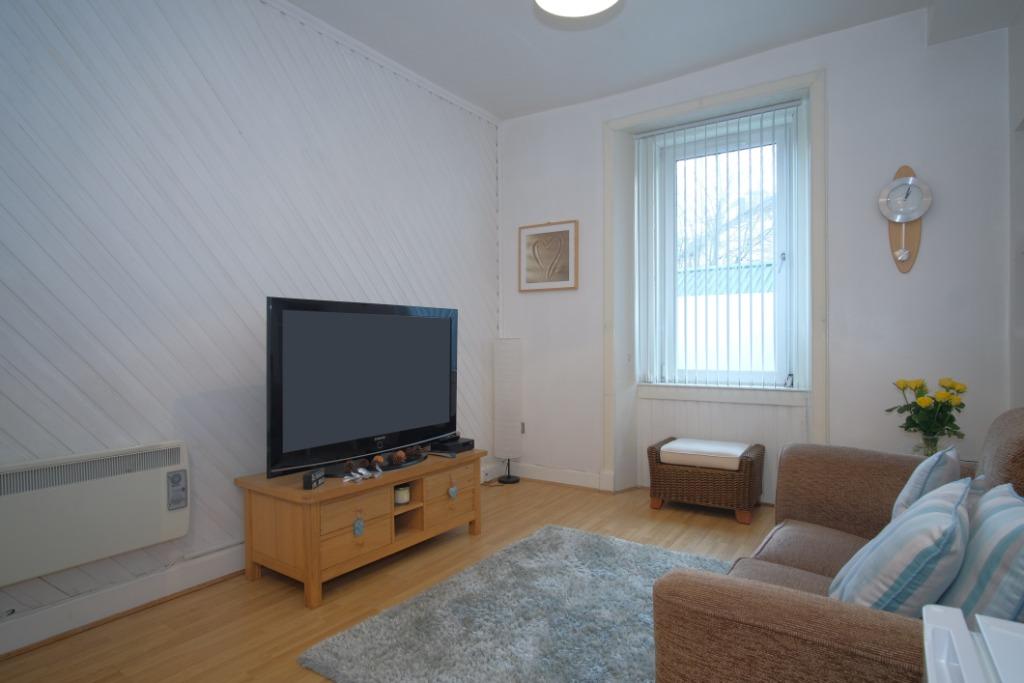 Cathcart Road, Flat 0/2, Cathcart, Glasgow, G42 9HF 1 bed flat £65,000