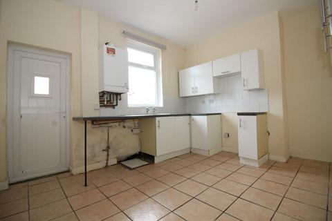 2 bedroom terraced house to rent, Clement Street, Accrington