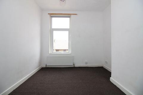 2 bedroom terraced house to rent, Clement Street, Accrington