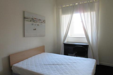 2 bedroom flat to rent, St. Peter Street, Dundee, DD1