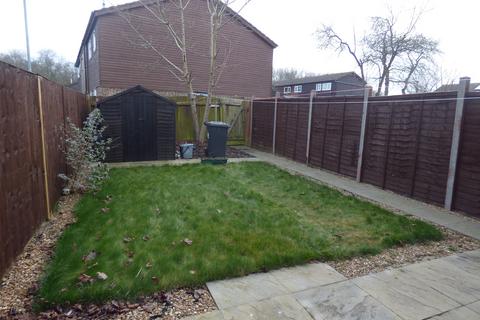 3 bedroom terraced house to rent, Essendyke , Peterborough, Cambridgeshire. PE3 8JB