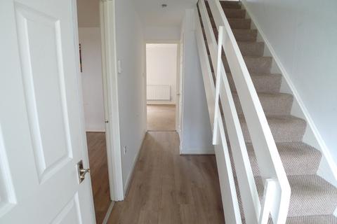 3 bedroom terraced house to rent, Essendyke , Peterborough, Cambridgeshire. PE3 8JB