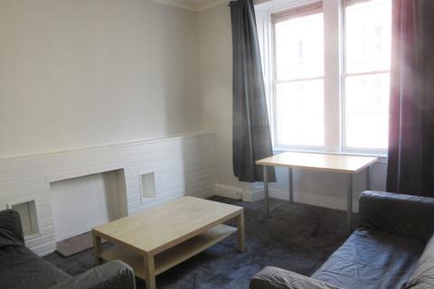 2 bedroom flat to rent, Caledonian Place, Dalry, Edinburgh, EH11