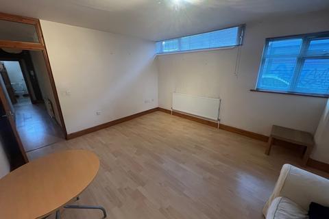 1 bedroom flat to rent, Parkview Mansions, New Road, Southampton, SO14