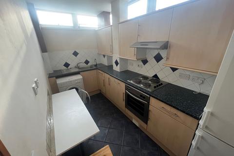 1 bedroom flat to rent, Parkview Mansions, New Road, Southampton, SO14