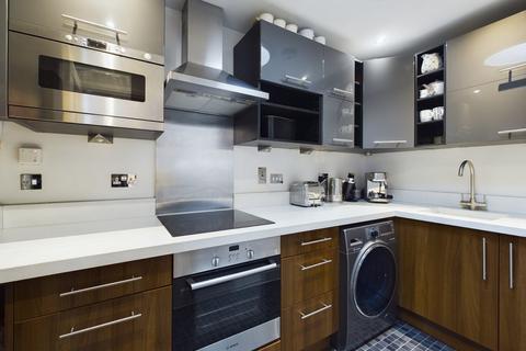 6, Kings Court Roughdown Road, Hemel Hempstead, HP3 9AX