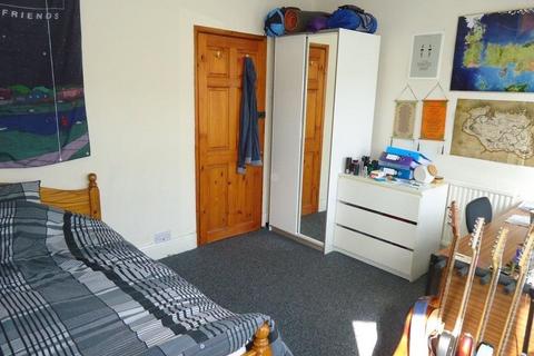 4 bedroom house to rent, Tewkesbury Street, Cathays, Cardiff