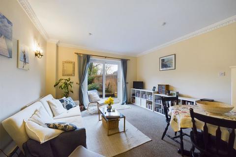 2 bedroom mews for sale, Meade Court, Walton on the Hill