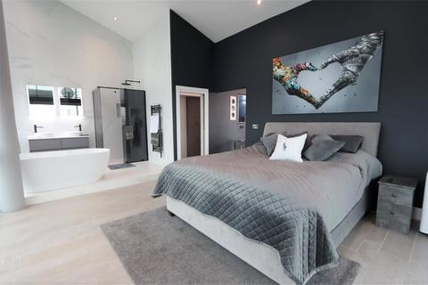 4 bedroom penthouse to rent, No. 1 Deansgate, Manchester, M3