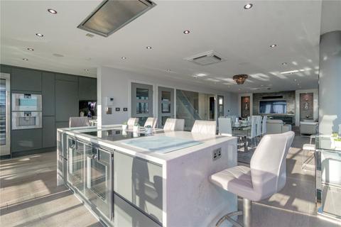 4 bedroom penthouse to rent, No. 1 Deansgate, Manchester, M3