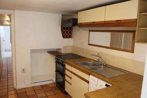 2 bedroom property to rent, Wallingford Town Centre