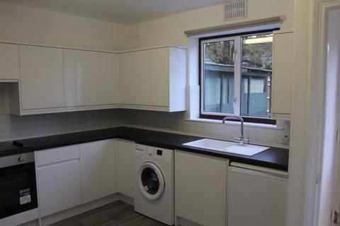undefined, FAMILY 3 BED HOME