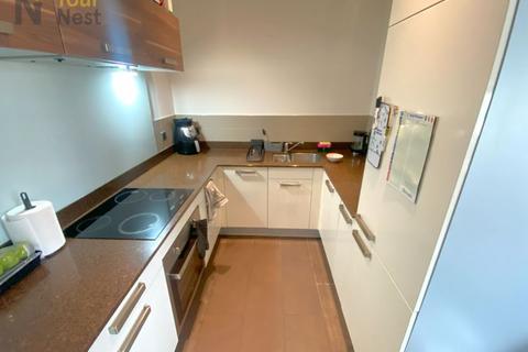 2 bedroom apartment to rent, Apartment 6 The Lounge Apartments, Headingley, LS6 3HU