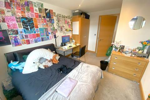 2 bedroom apartment to rent, Apartment 6 The Lounge Apartments, Headingley, LS6 3HU