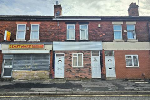2 bedroom flat to rent, Broom Lane, Levenshule, Manchester, M19