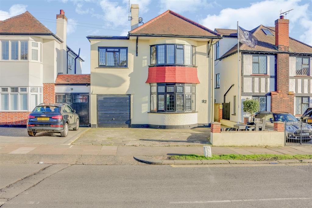 Tattersall Gardens, LeighOnSea 5 bed detached house £550,000