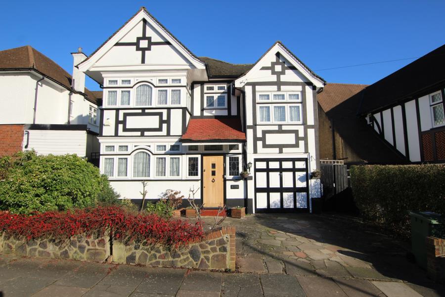 Mount Stewart Avenue, Kenton HA3 0JR 4 bed detached house £850,000