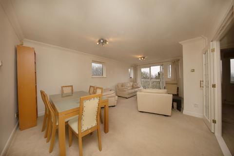 3 bedroom apartment to rent, London NW4