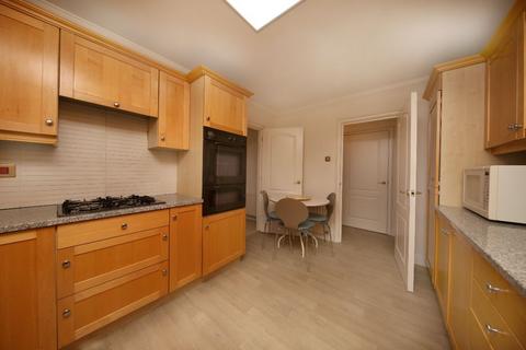 3 bedroom apartment to rent, London NW4