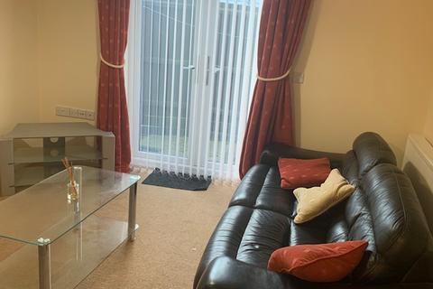30 Becks Close Birstall 1 Bed Apartment 520 Pcm 120 Pw
