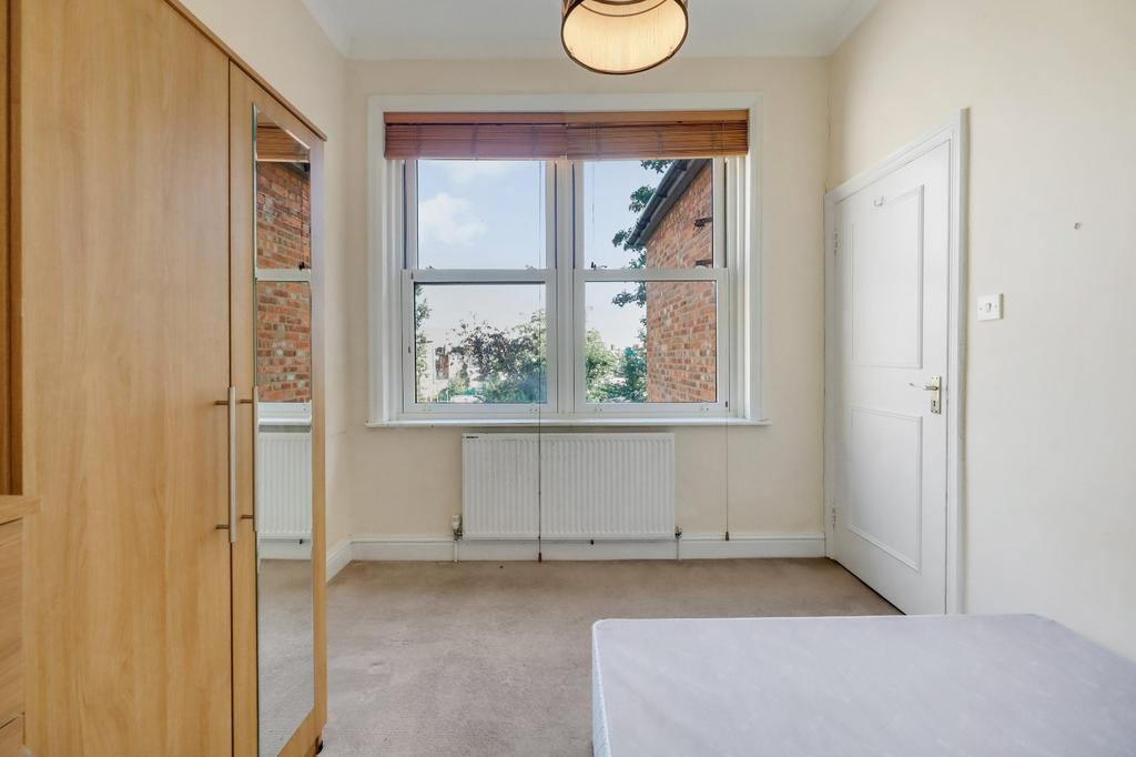 Apartment in London - View 5