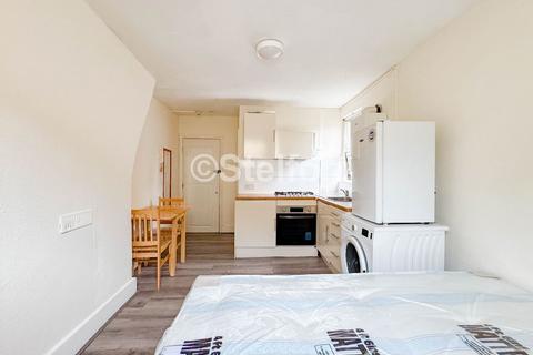 undefined, Holloway Road, London, N19