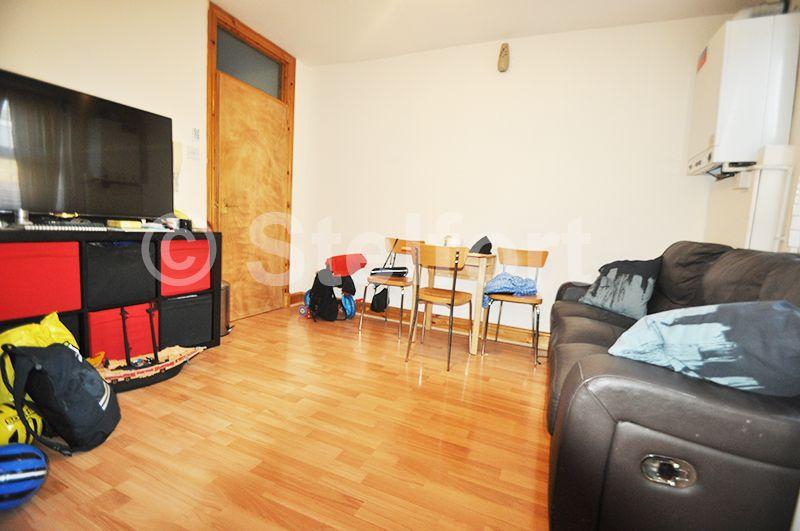 Apartment in London - View 3