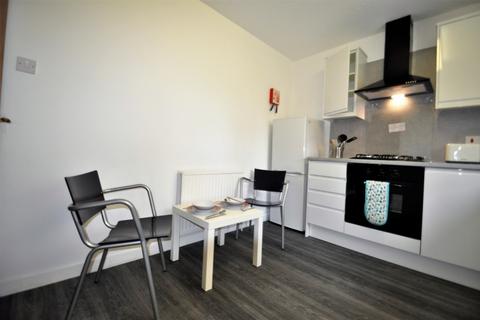 1 bedroom flat to rent, Sienna Gardens, Sciennes, Edinburgh, EH9