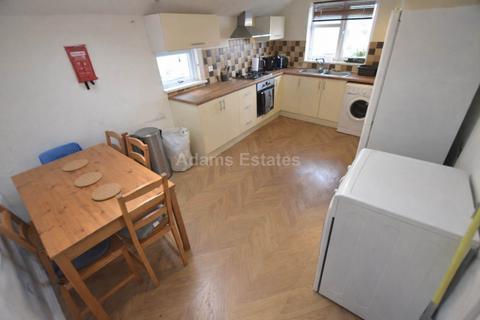 5 bedroom flat to rent, London Road, Reading, Berkshire RG1 3NY
