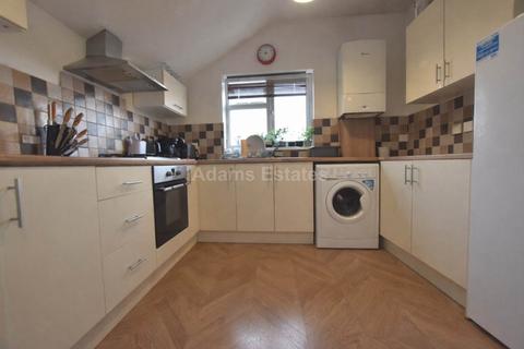 5 bedroom flat to rent, London Road, Reading, Berkshire RG1 3NY
