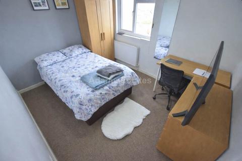 5 bedroom flat to rent, London Road, Reading, Berkshire RG1 3NY