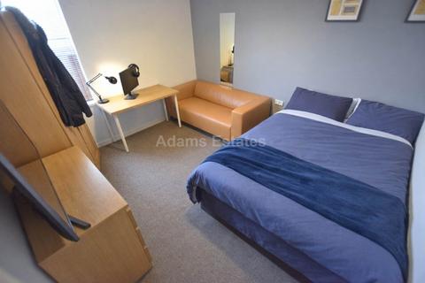 5 bedroom flat to rent, London Road, Reading, Berkshire RG1 3NY
