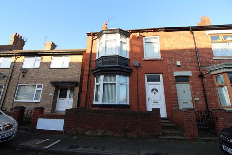 4 bedroom semi-detached house to rent, Crosby Street, Darlington, County Durham