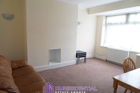 2 bedroom ground floor flat to rent, Fallowfield Avenue, Fawdon NE3