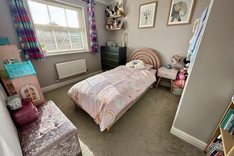 50 Arnald Way, Houghton Regis, Dunstable, LU5 5UN