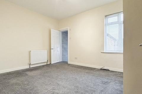 2 bedroom terraced house to rent, May Road, Gillingham