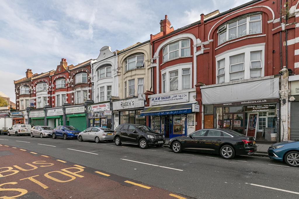 Church Road, London NW10 Retail property (high street) £385,000