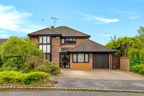 56 Padbrook, Oxted, RH8 0DZ