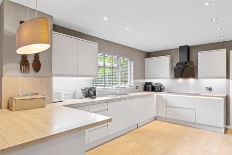 56 Padbrook, Oxted, RH8 0DZ
