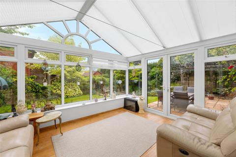 56 Padbrook, Oxted, RH8 0DZ