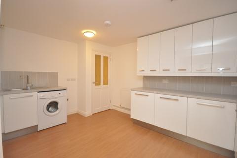 2 bedroom flat to rent, Salisbury Road, Stevenage, SG1
