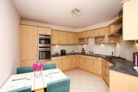 2 bedroom flat to rent, Rubislaw Square, Aberdeen, AB15